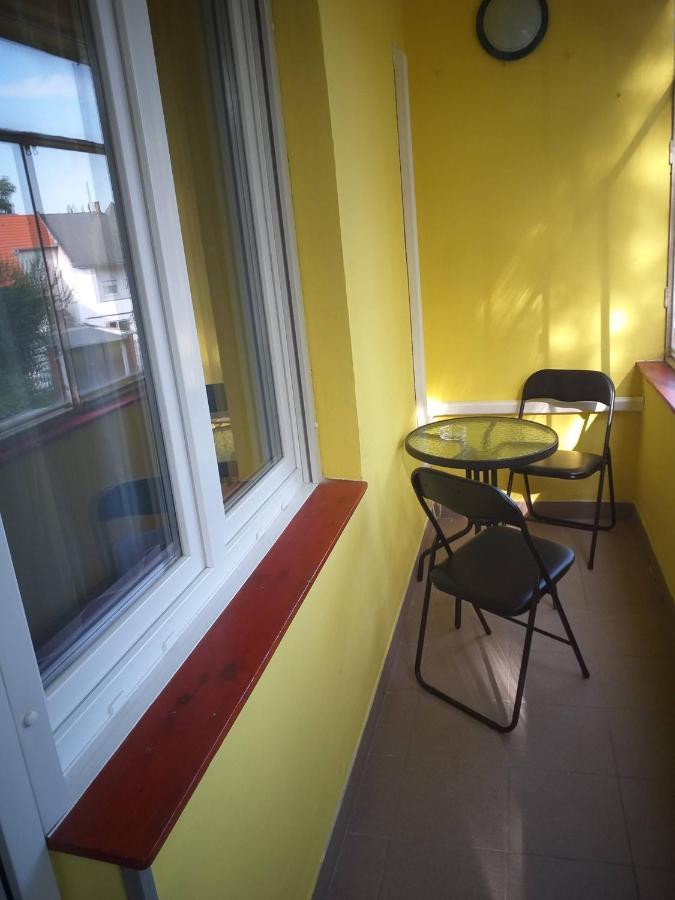 Dia Apartman Pécs Exteriör bild
