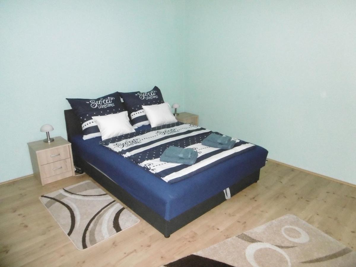 Dia Apartman Pécs Exteriör bild